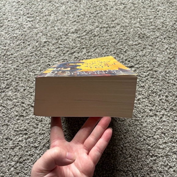 The Priory of the Orange Tree Samantha Shannon Paperback NYT Bestseller - Picture 2 of 7